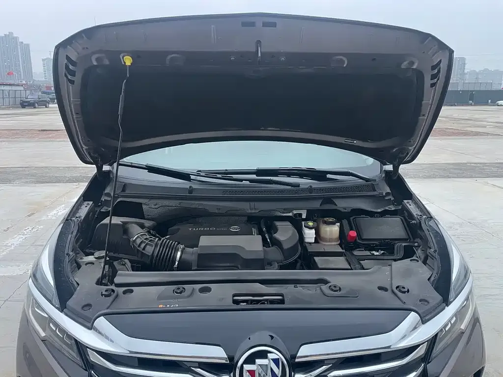 Buick GL8 2023 из CN, фото 5