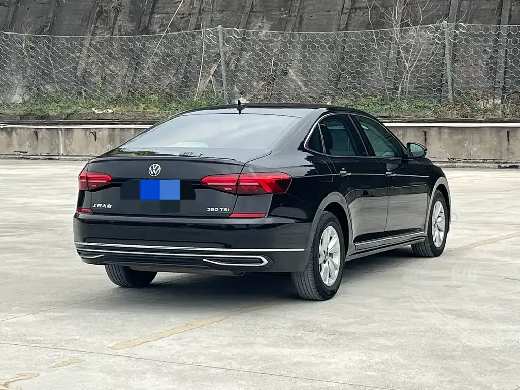 Volkswagen Passat — фото 4