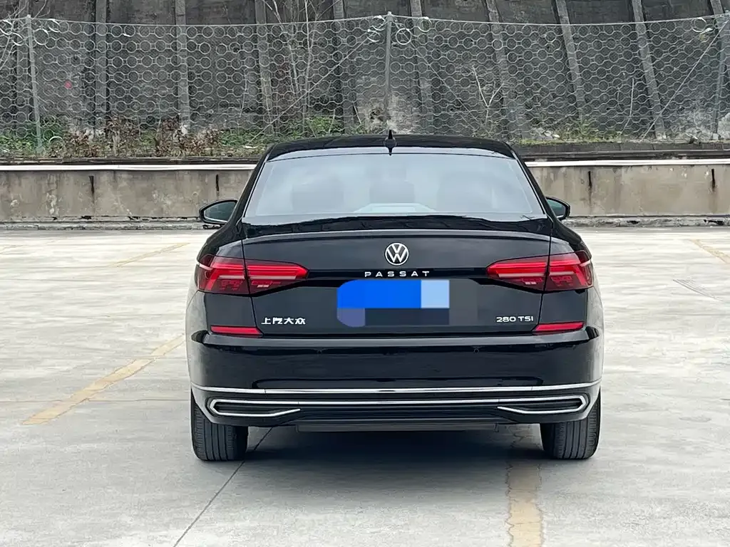Volkswagen Passat — фото 10