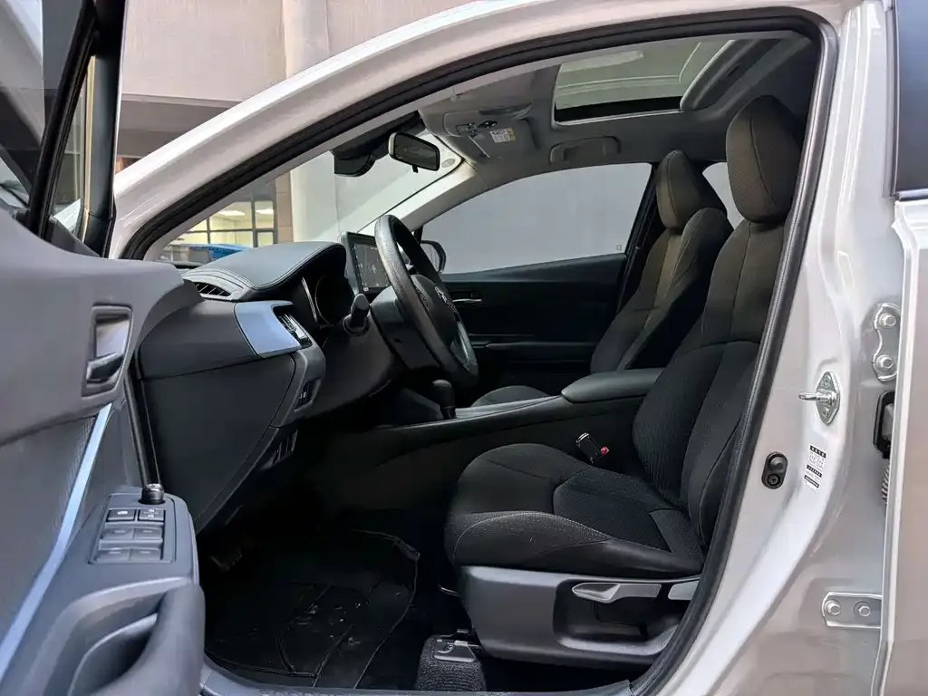 Toyota IZOA 2023 из CN, фото 6