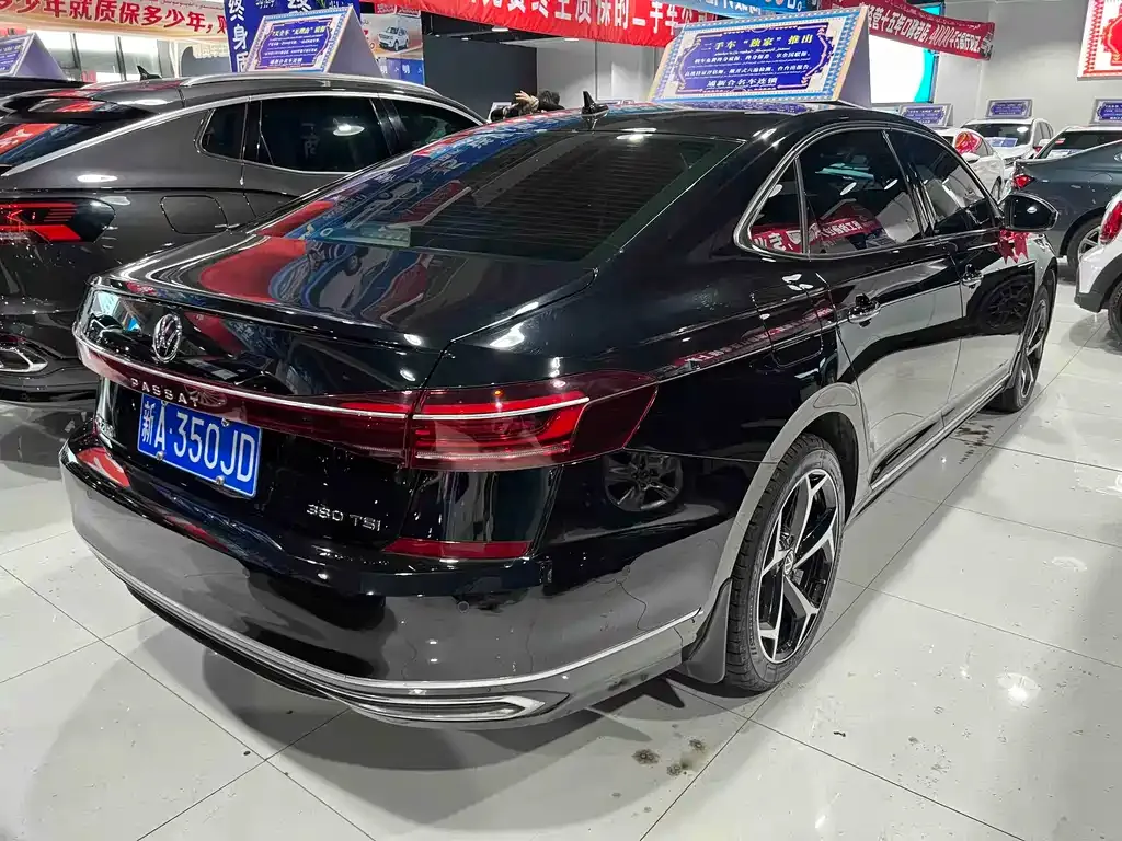Volkswagen Passat — фото 7
