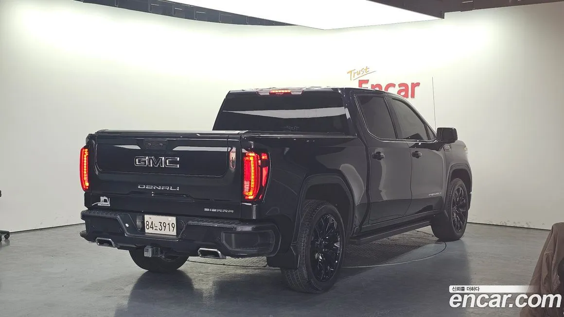GMC Sierra 2023 из KR, фото 2