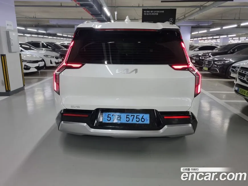 Kia EV9 2024 из KR, фото 10