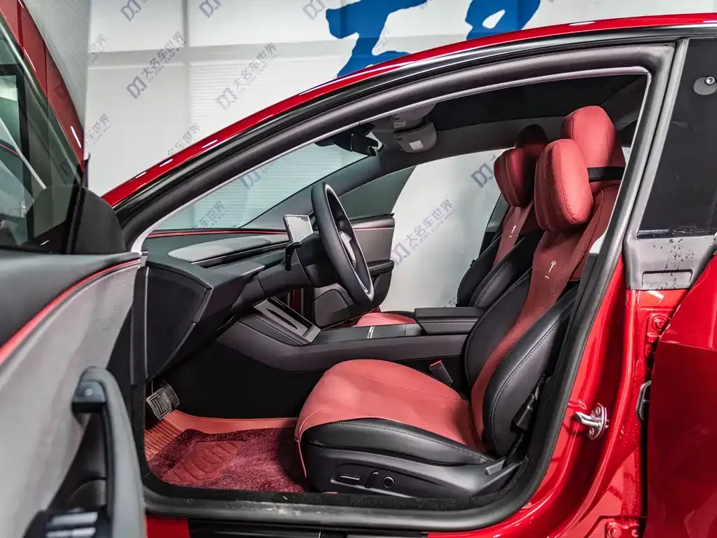 Tesla Model 3 — фото 3