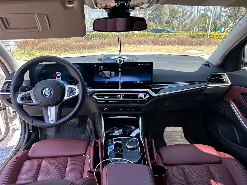 BMW i3 2023 из CN, фото 2