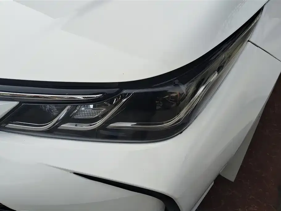 Toyota Corolla 2023 из CN, фото 2