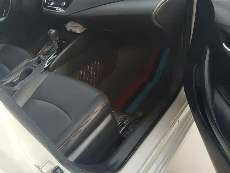 Toyota Corolla 2023 из CN, фото 7