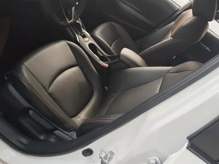 Toyota Corolla 2023 из CN, фото 8