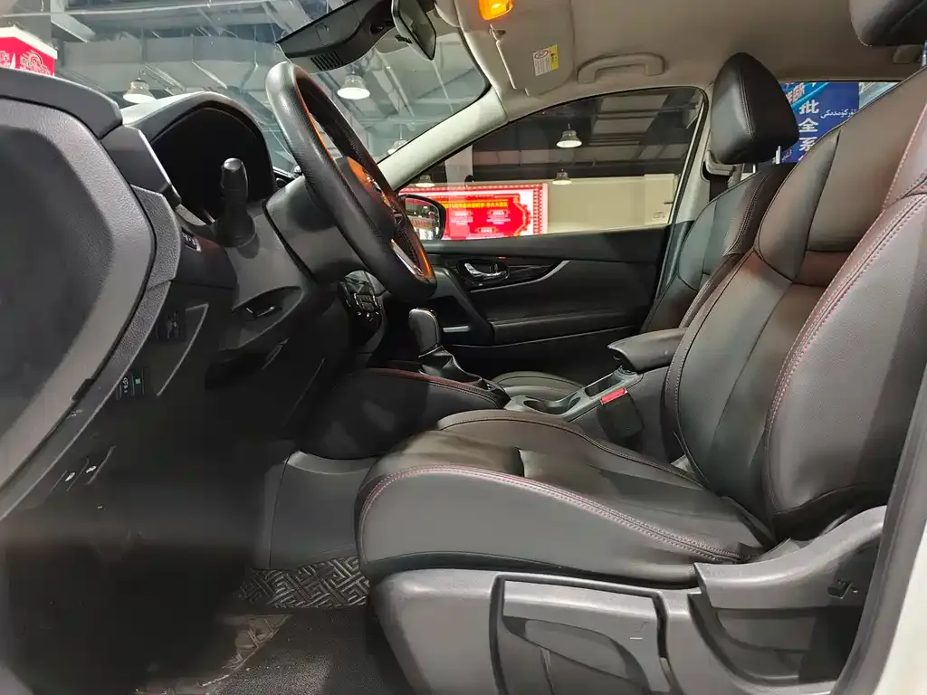 Nissan Qashqai 2022 из CN, фото 2
