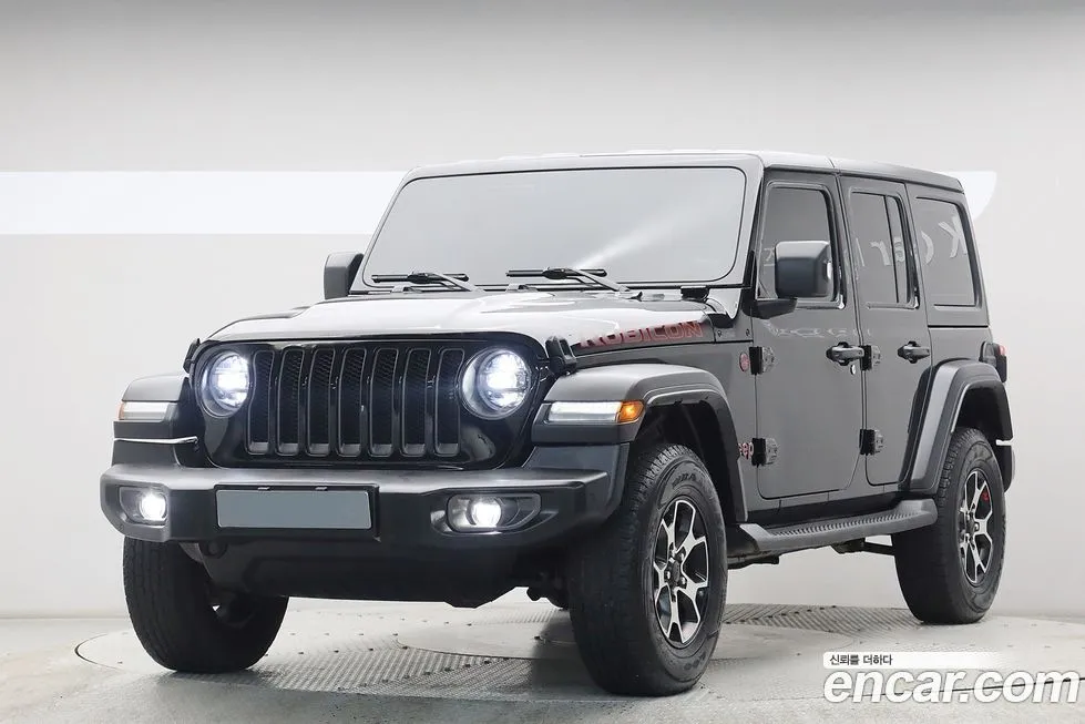 Jeep Wrangler — фото 1