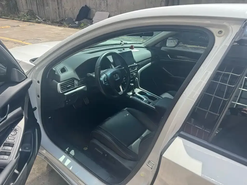 Honda Accord 2022 из CN, фото 5