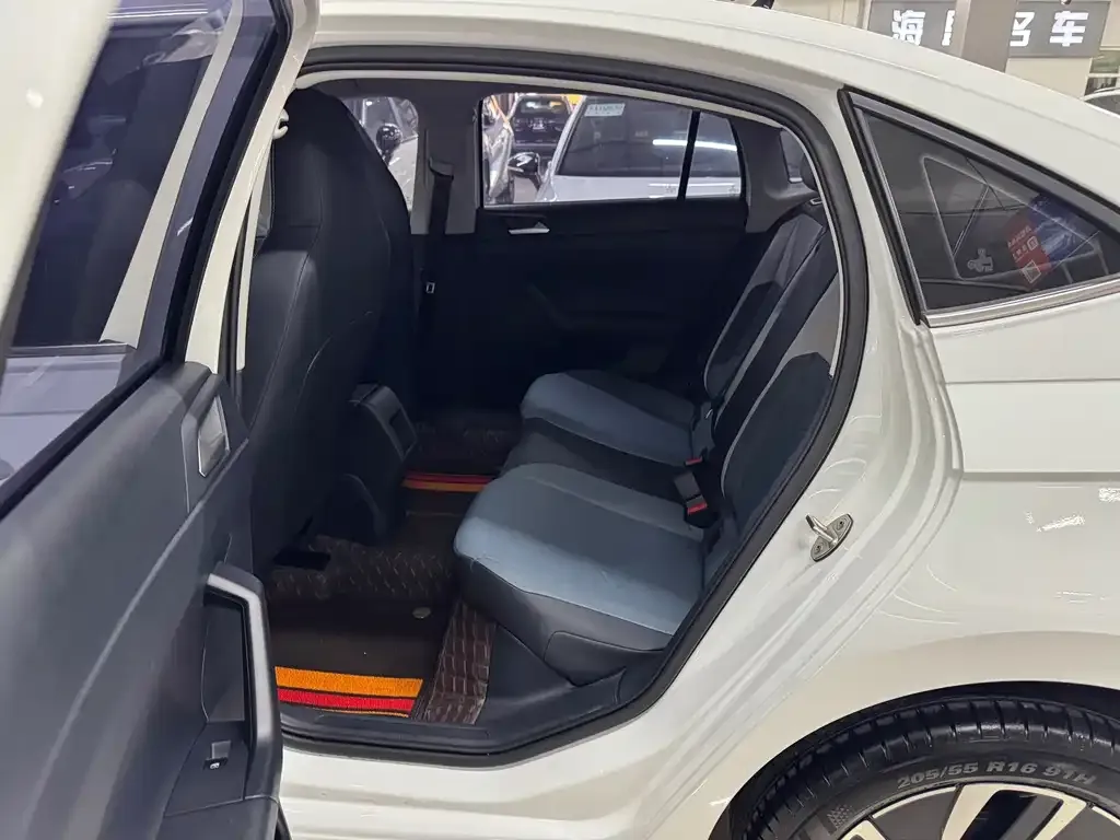 Volkswagen Lavida 2023 из CN, фото 2