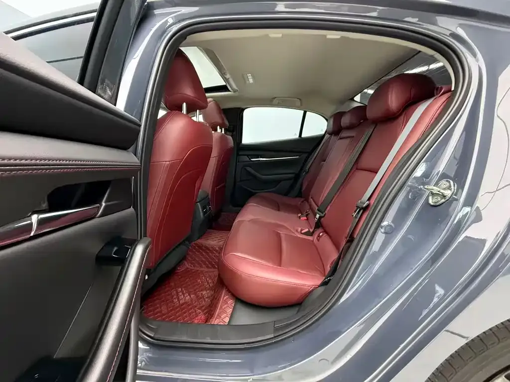 Mazda 3 Axela 2022 из CN, фото 7