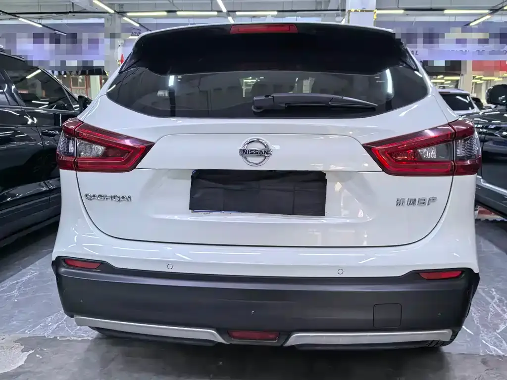 Nissan Qashqai 2022 из CN, фото 2