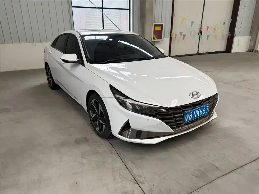 Hyundai Elantra 2022 из CN, фото 2