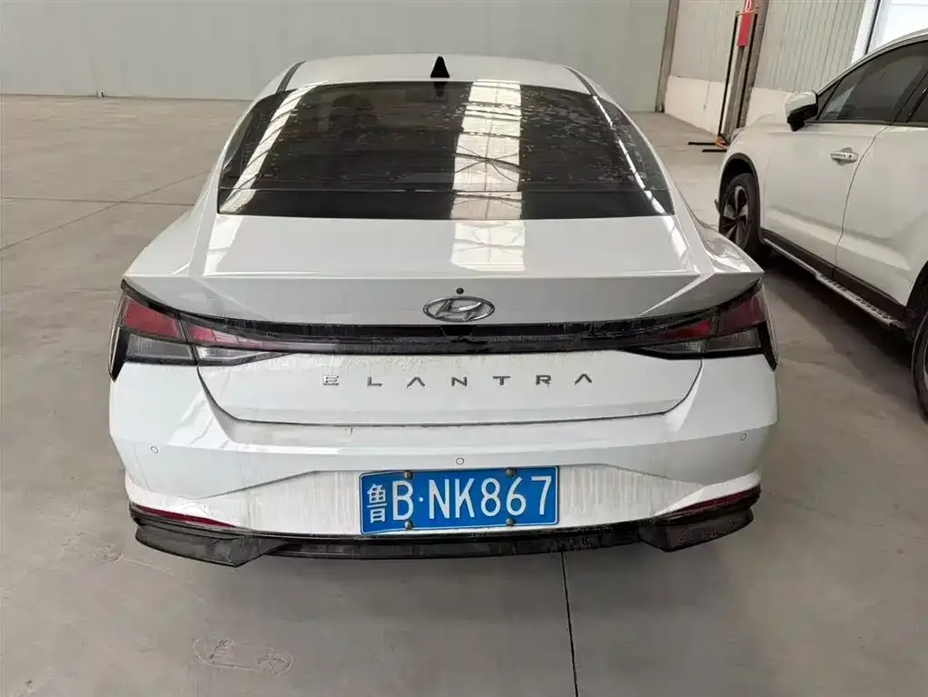 Hyundai Elantra 2022 из CN, фото 10