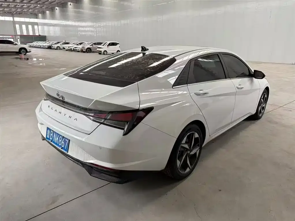 Hyundai Elantra 2022 из CN, фото 5