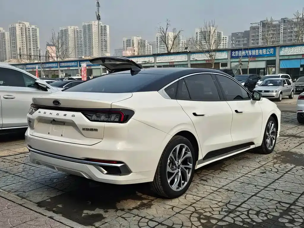 Ford Mondeo 2022 из CN, фото 9