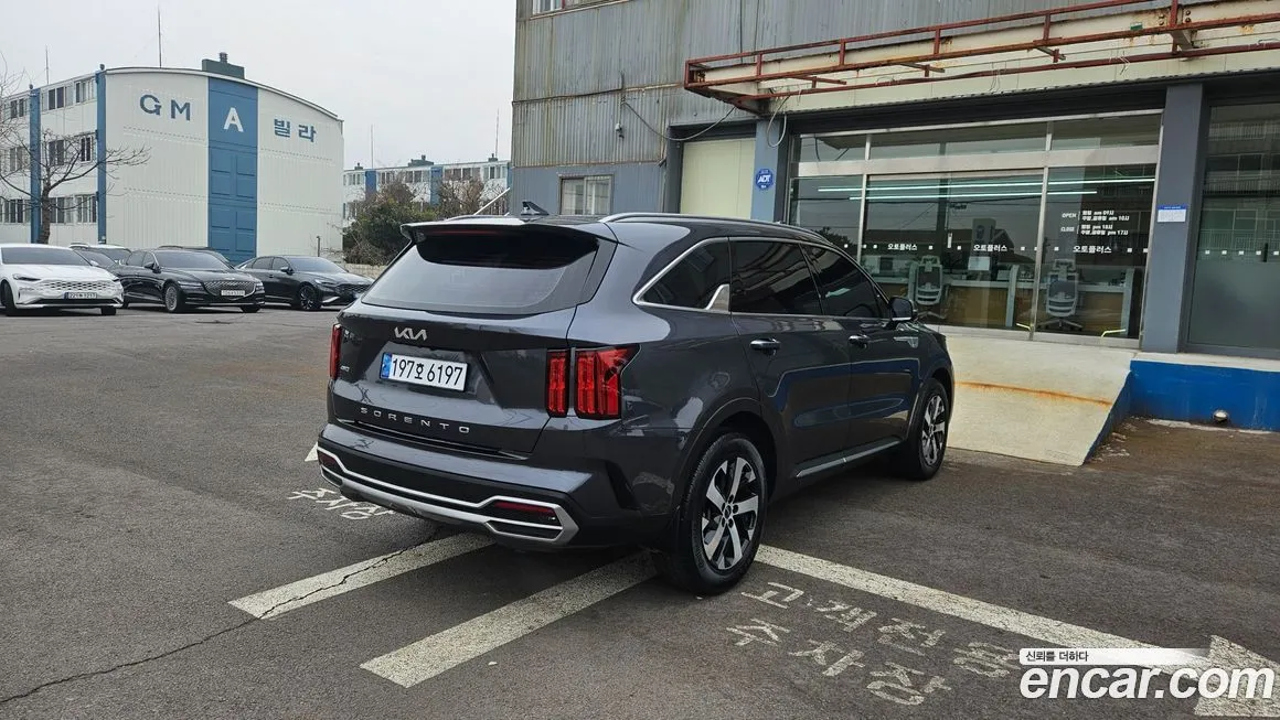 Kia Sorento — фото 9
