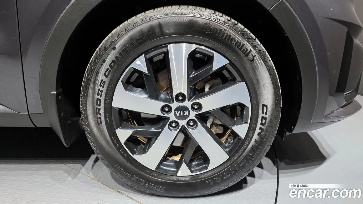Kia Sorento — фото 7