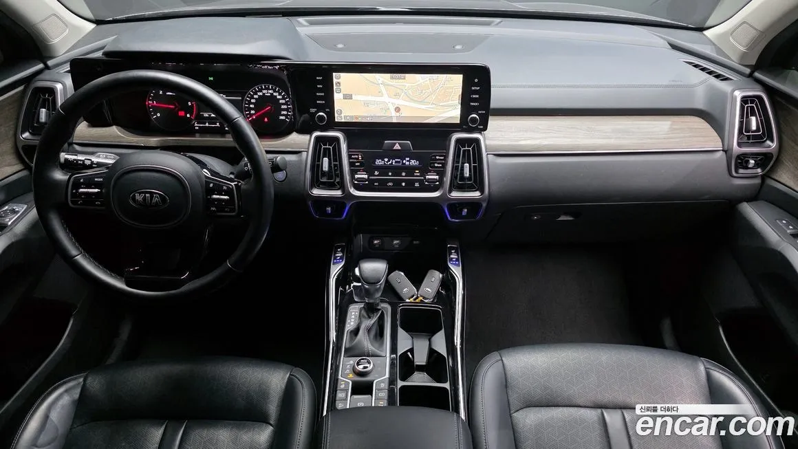 Kia Sorento — фото 9