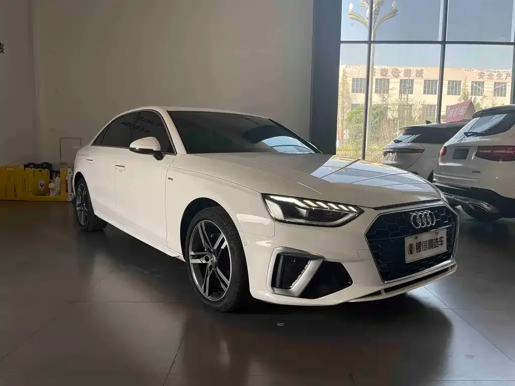 Audi A4L 2022 из CN, фото 7
