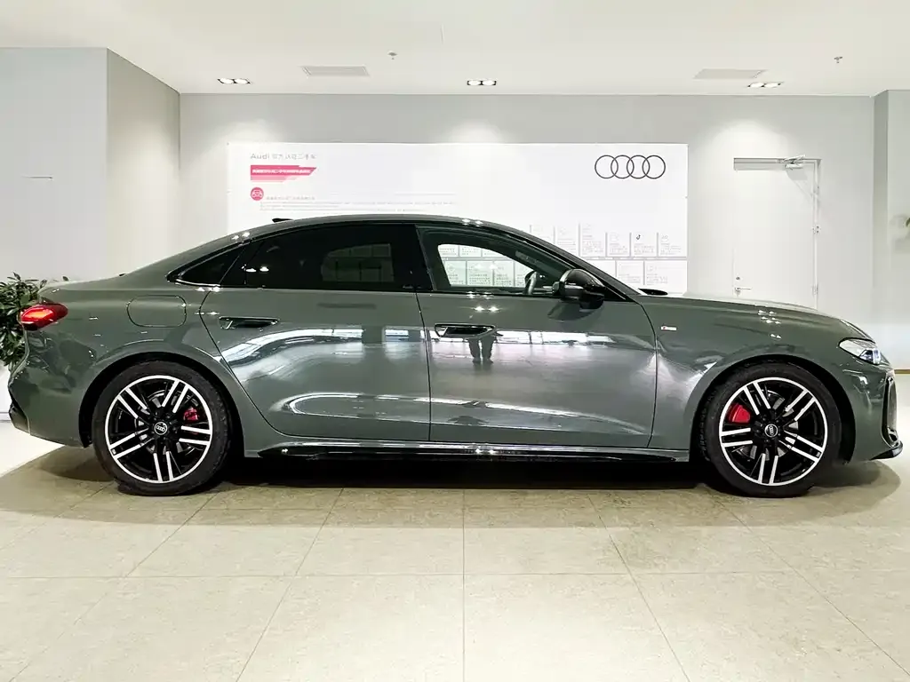 Audi A5L — фото 4