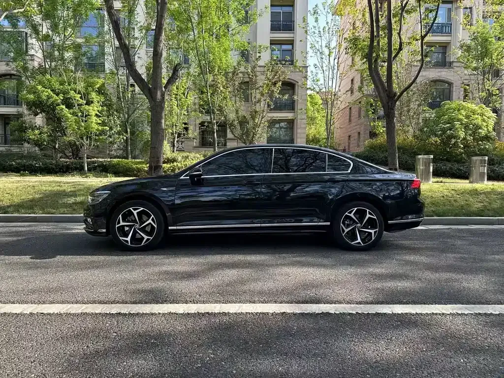 Volkswagen Magotan 2024 из CN, фото 8