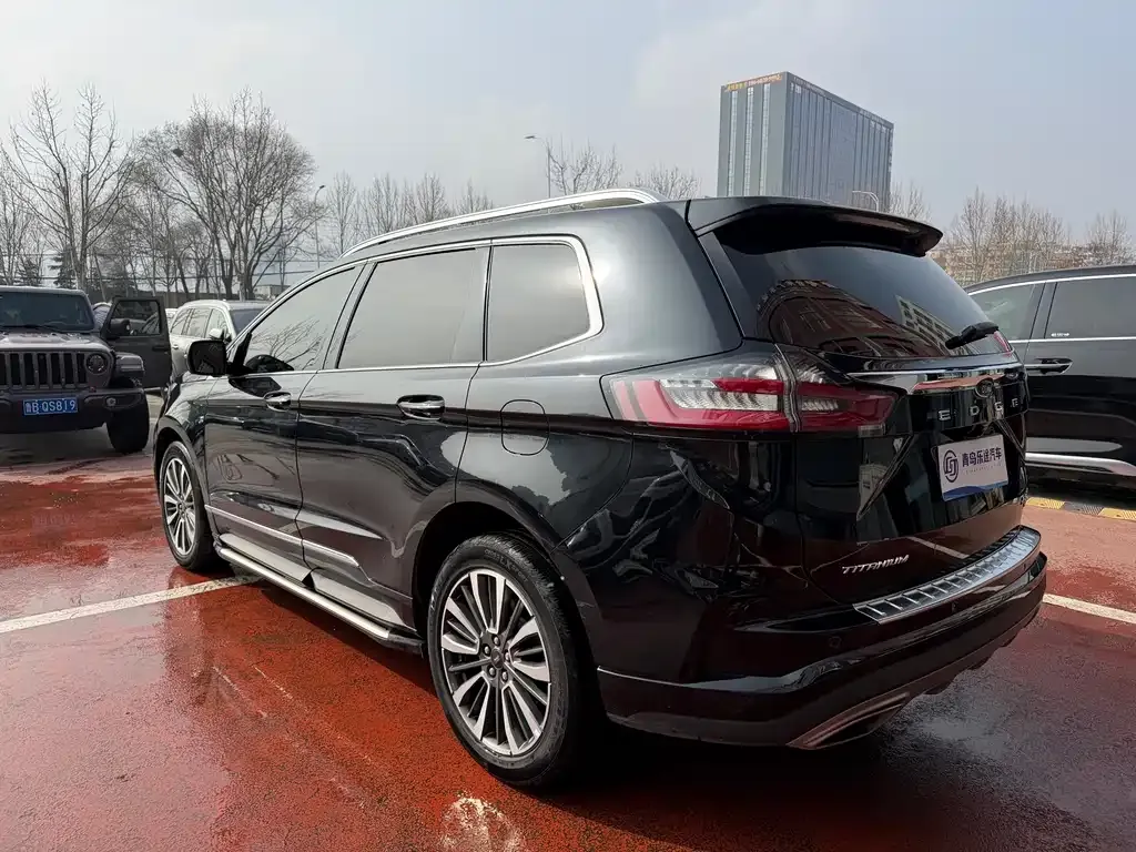 Ford Edge — фото 3