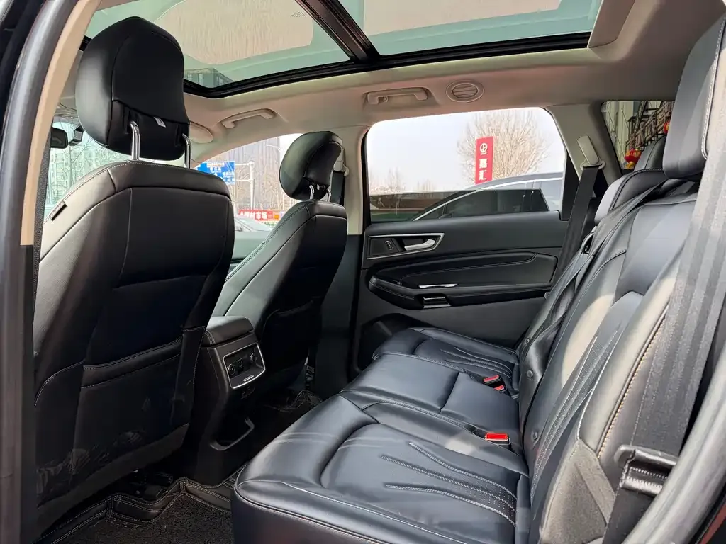 Ford Edge — фото 2