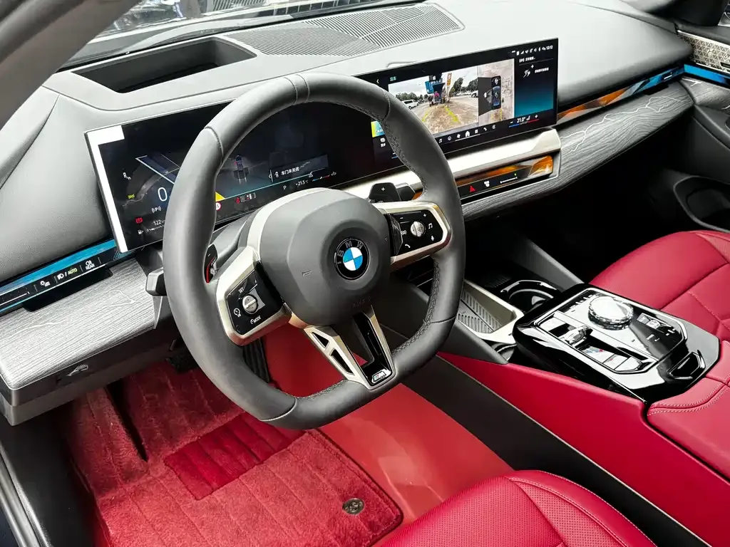 BMW 5 Series 2025 из CN, фото 4