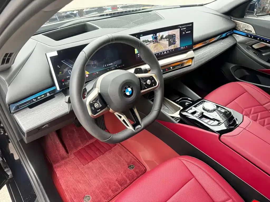 BMW 5 Series 2025 из CN, фото 3