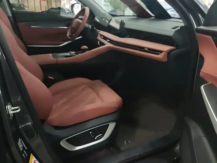 Changan CS75PLUS 2023 из CN, фото 2