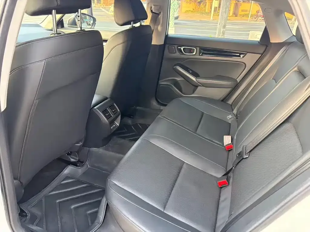 Honda Civic — фото 8