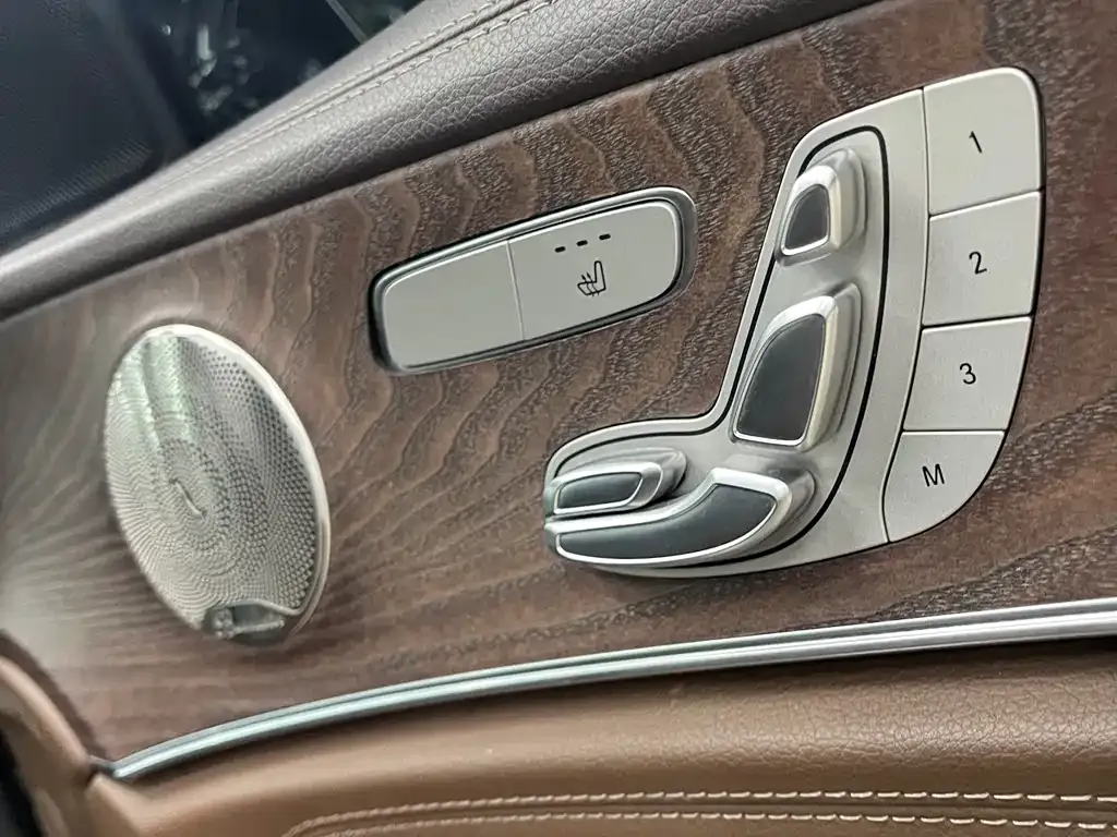 Mercedes-Benz E-Class 2022 из CN, фото 3