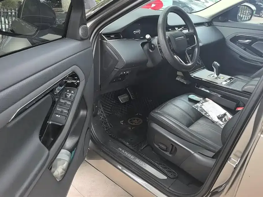 Land Rover Evoque 2021 из CN, фото 5