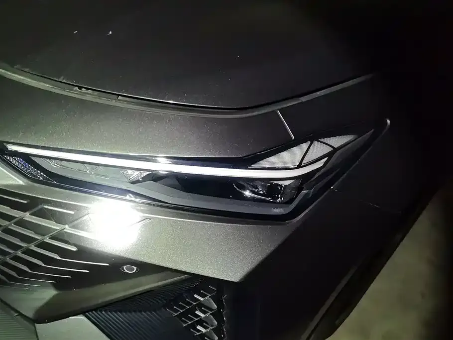 Changan UNI-V 2023 из CN, фото 4