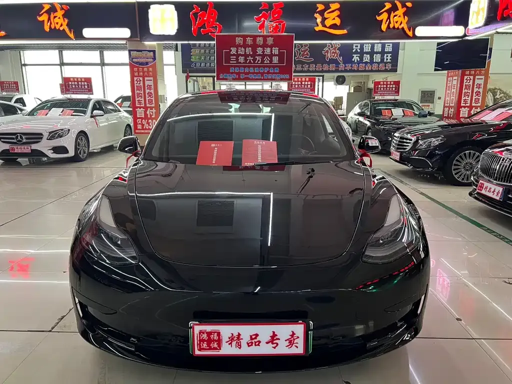 Tesla Model 3 — фото 4