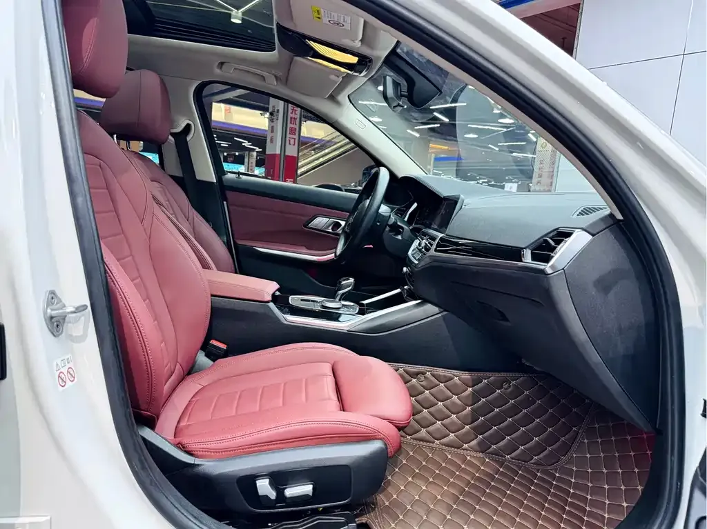 BMW 3 Series 2021 из CN, фото 7