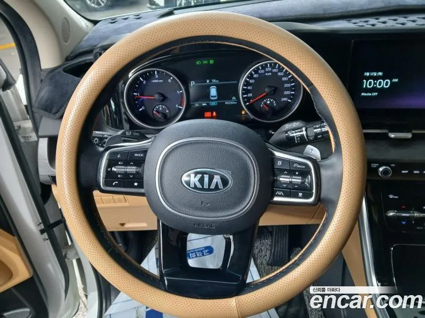 Kia Carnival — фото 3