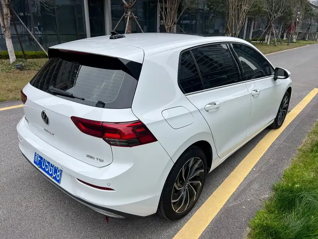Volkswagen Golf 2022 из CN, фото 7
