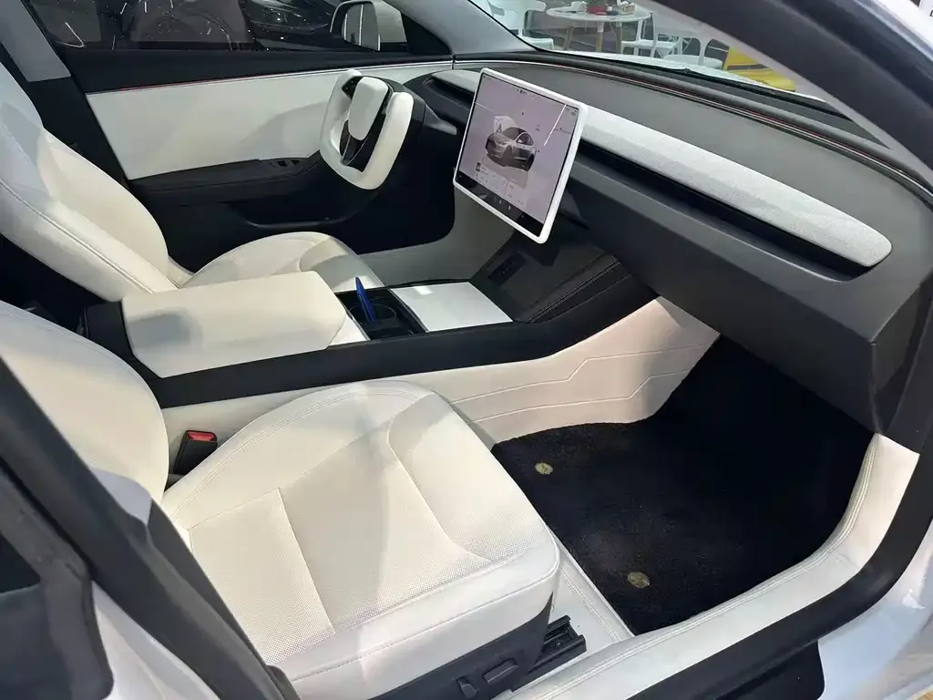 Tesla Model 3 — фото 6