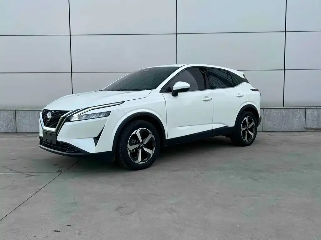 Nissan Qashqai — фото 1