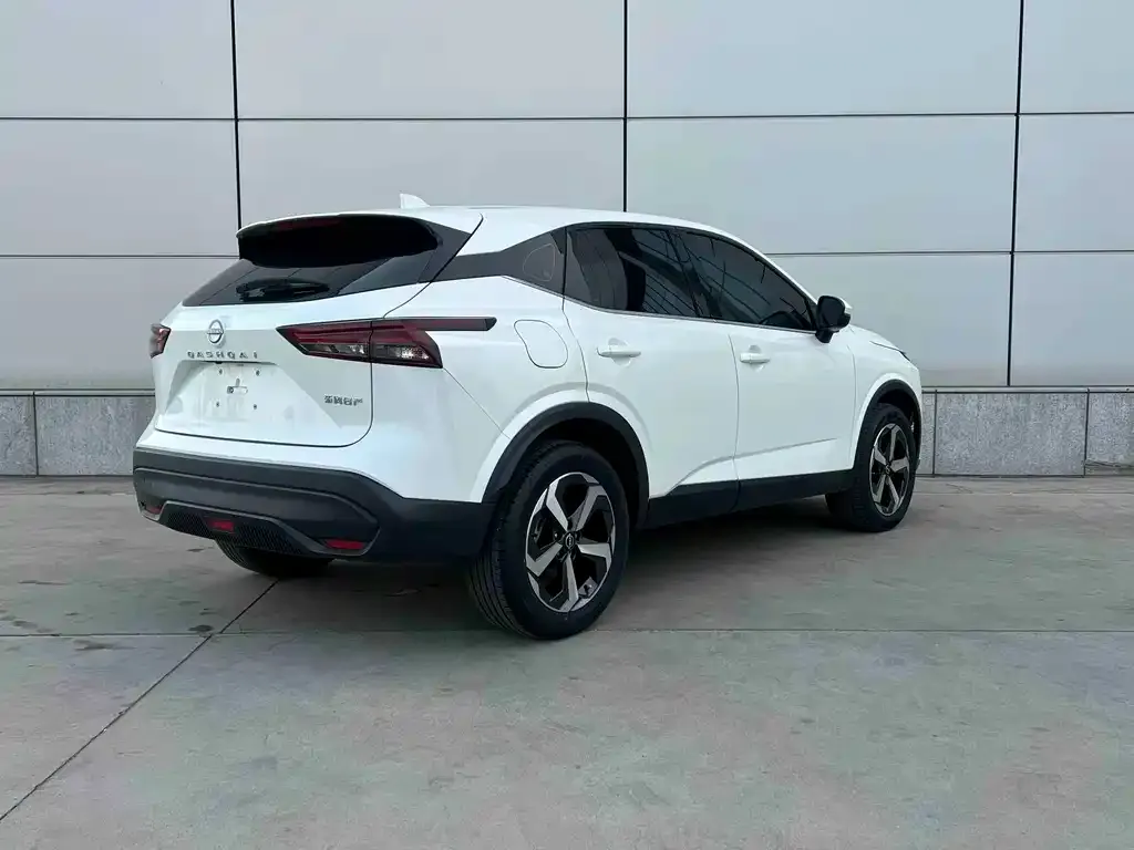 Nissan Qashqai — фото 2