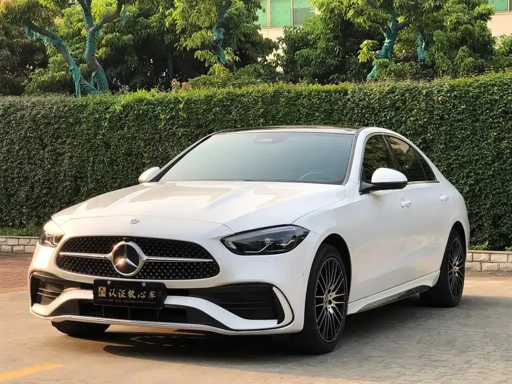 Mercedes-Benz C-Class — фото 1