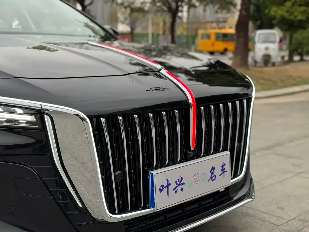 Hongqi H5 — фото 4