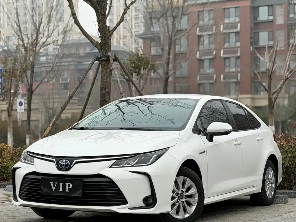 Toyota Corolla 2023 из CN, фото 1
