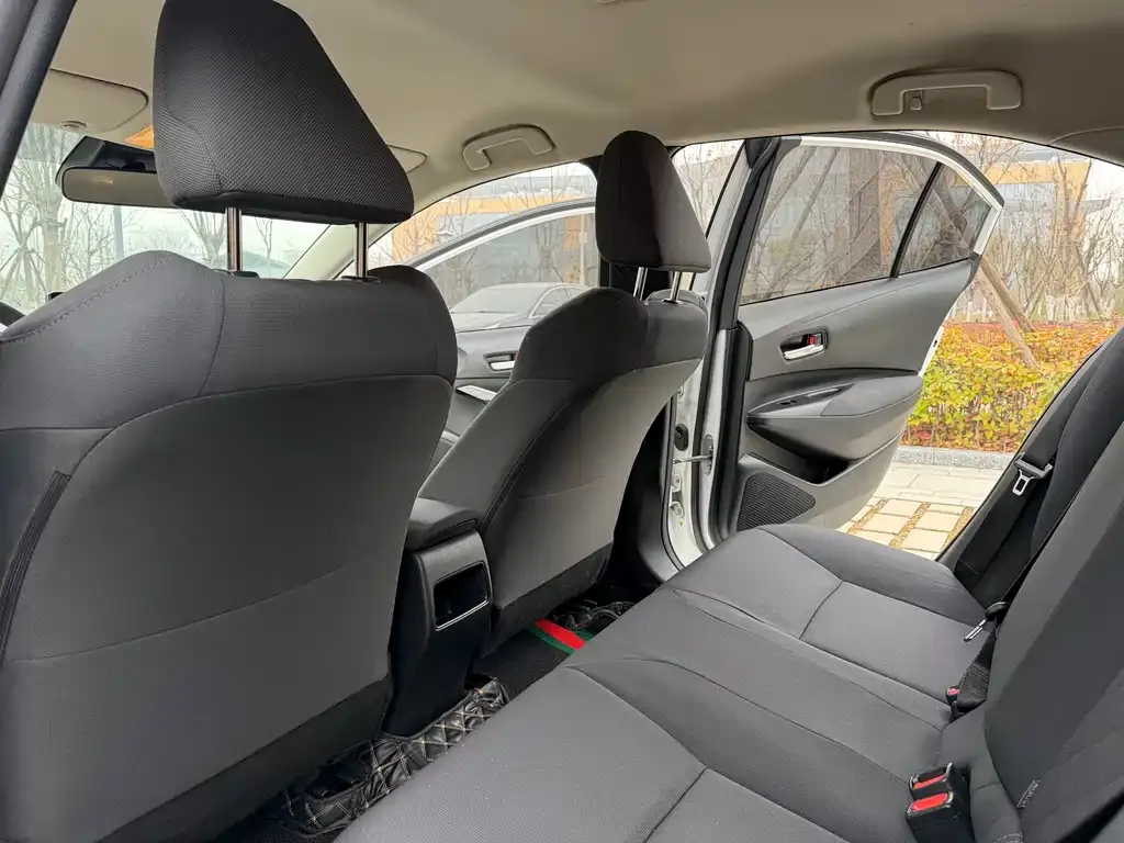 Toyota Corolla 2023 из CN, фото 8