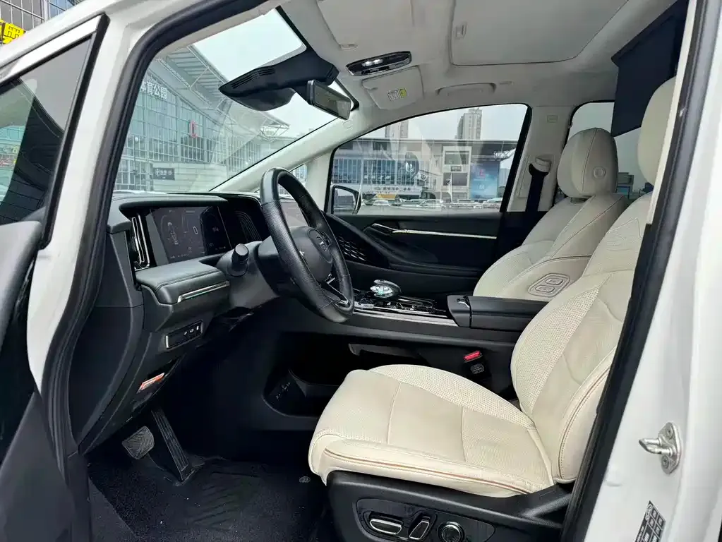 GAC Motor Trumpchi E9 — фото 9