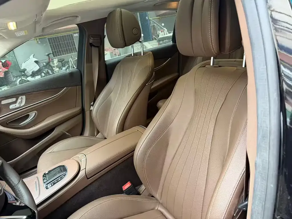 Mercedes-Benz E-Class 2023 из CN, фото 5